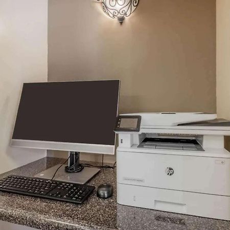 Sonesta Simply Suites Chicago Waukegan Buitenkant foto